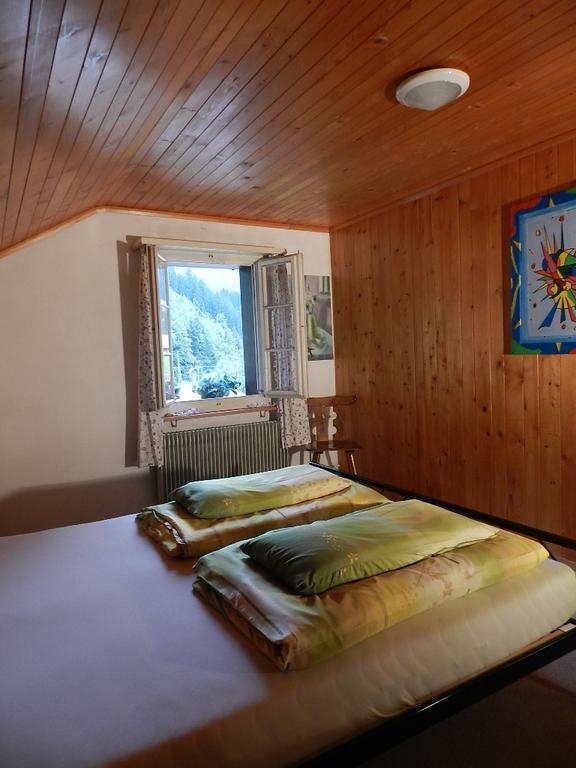 Gasthof Am Bach Boltigen Bagian luar foto